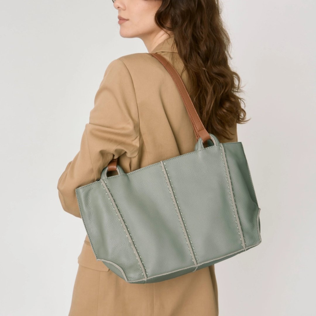 Elegant Sage Green Leather Tote Bag for Women Everyday Style - Image 4